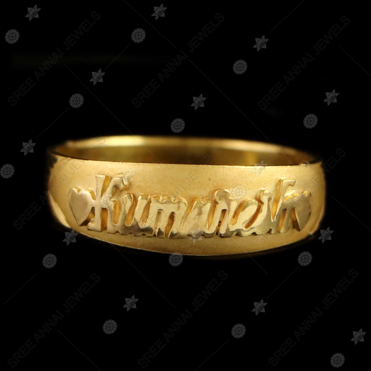22 kt gold l wedding ring