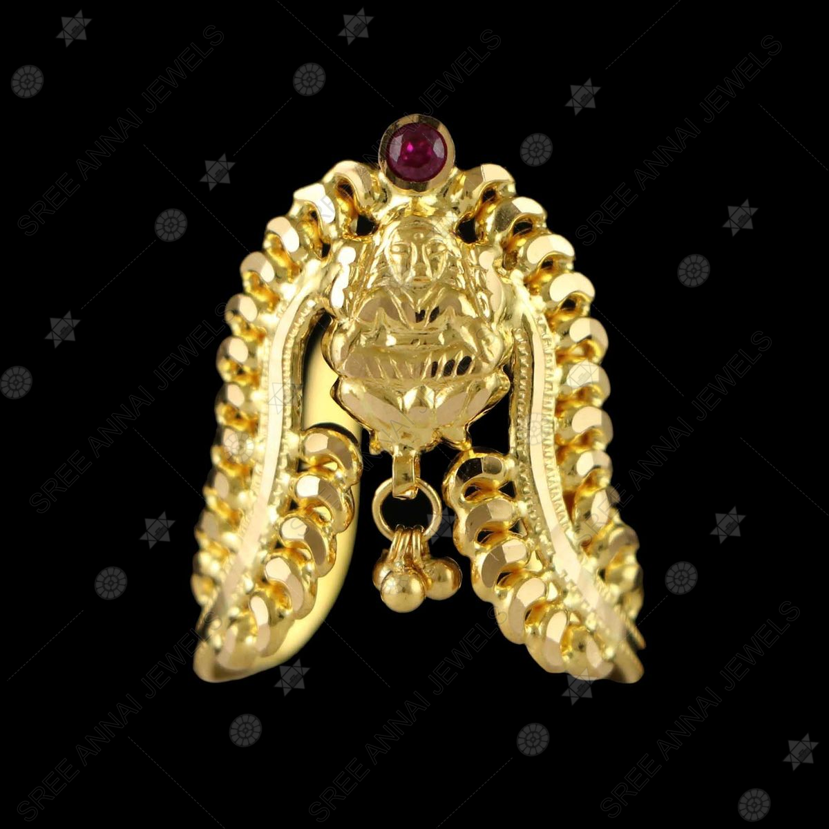 Pin by Lilysha Rani on kalyanam rings | Womens jewelry rings, Gold ring  designs, New gold jewellery designs