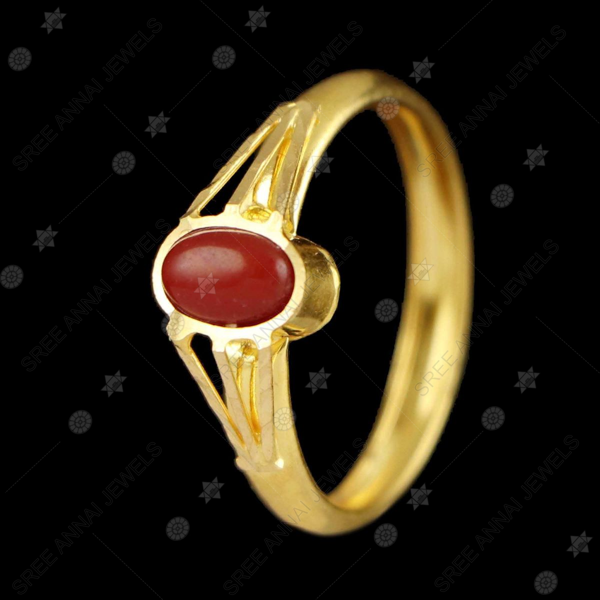 22 kt gold stone ring